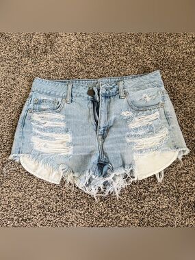 American Eagle High Rise Festival Shorts